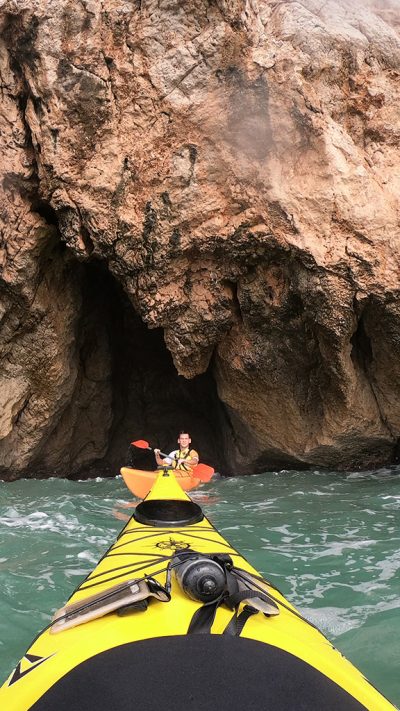 Expedición en Kayak a los Acantilados del Garraf (5h) Expedición en Kayak a los Acantilados del Garraf (5h)