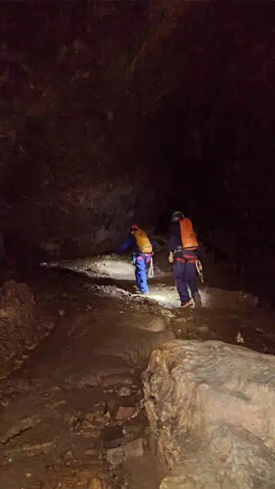 Espeleología – Sima del Llèst en Sant Llorenç de Munt, Barcelona Espeleología – Sima del Llèst en Sant Llorenç de Munt, Barcelona